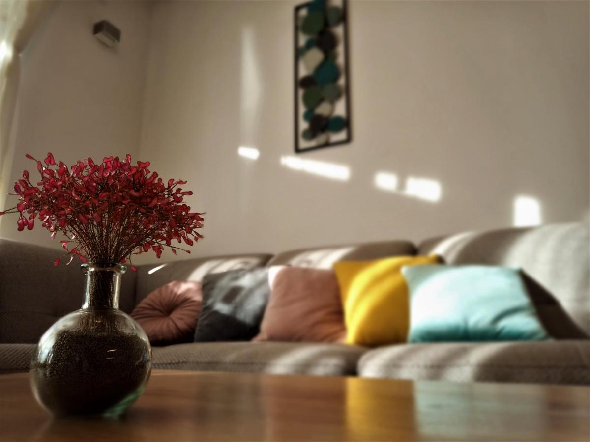 Apartman Emili Malinska Esterno foto