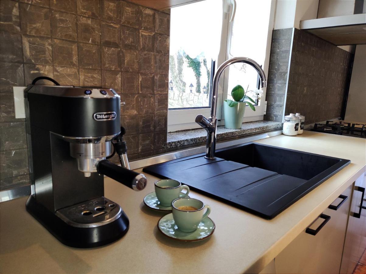 Apartman Emili Malinska Esterno foto