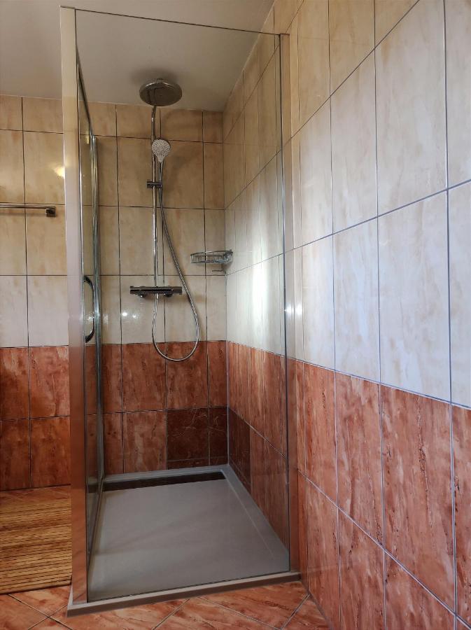 Apartman Emili Malinska Esterno foto